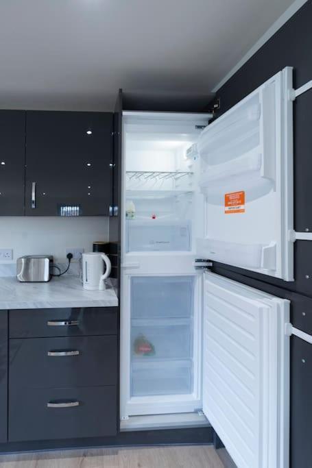Luxury Ground Floor 2 Bedroom Apartment Free Wifi & Parking シェフィールド エクステリア 写真